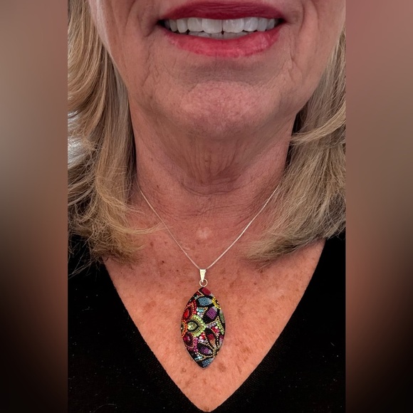 NWT Mosaico Austrian Crystal pendant necklace & earrings 💕💕 new line! 💕💕 - Picture 3 of 12